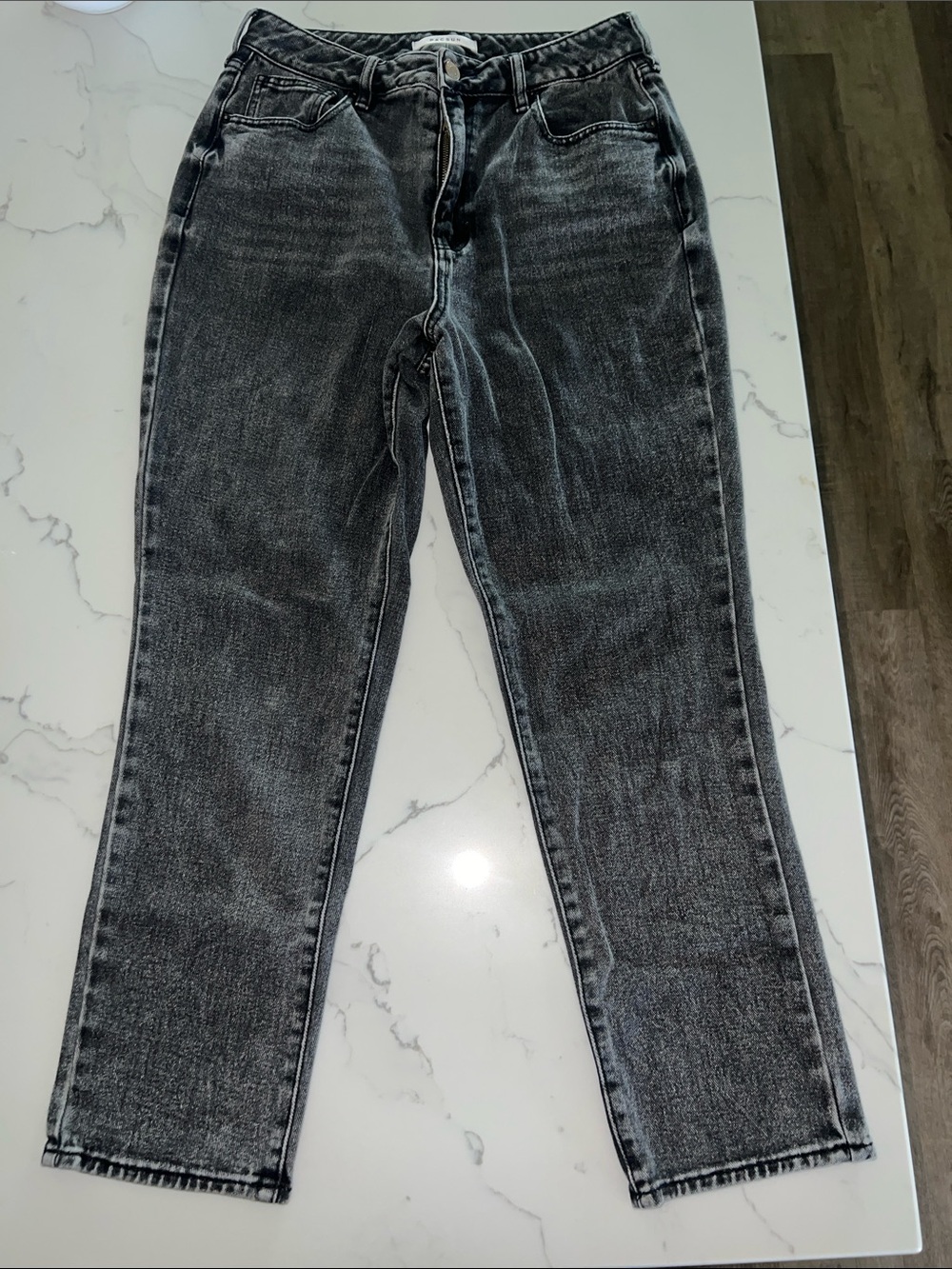 PacSun Women's Washed Black Straight Leg Jeans